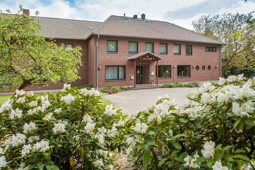 Hotel-Restaurant Zur Linde Altenmedingen Eksteriør billede