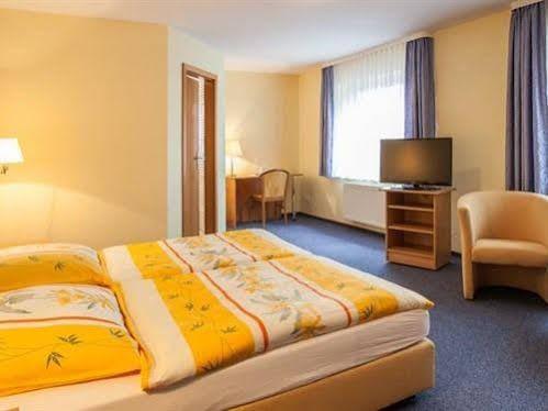 Hotel-Restaurant Zur Linde Altenmedingen Eksteriør billede
